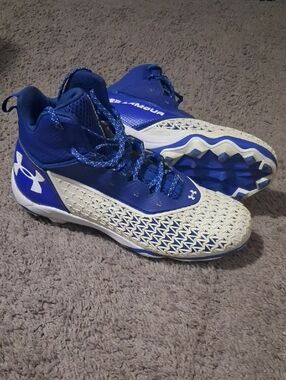Men's Under armour cleats